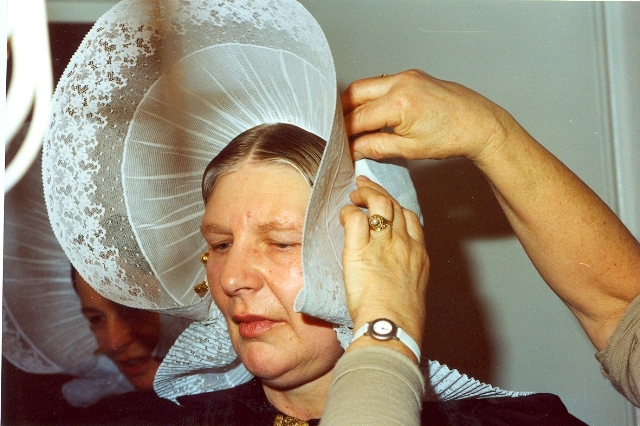 Het voegen van de muts Het voegen van de muts